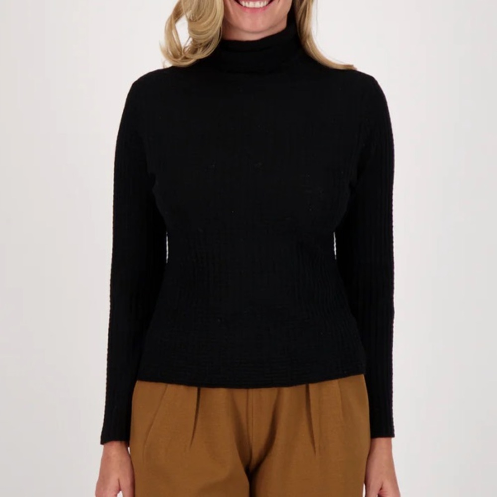 Spanner Turtle Neck Waffle Knit Layering Top